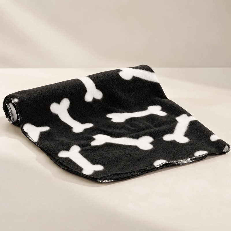 Manta Karlie negra fleece per a gos 100 × 70 cm