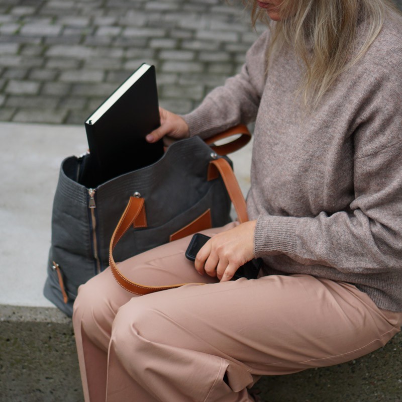 Bolso mediano LIIVA gris
